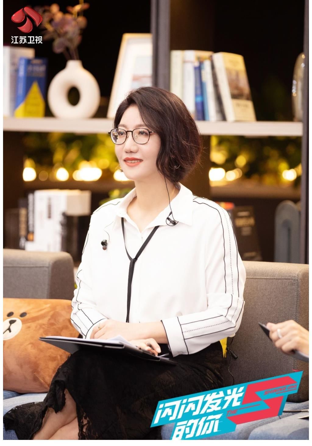 《闪闪发光的你》惊现“易式拷问” 易立竞“借口”称是“角色需要”