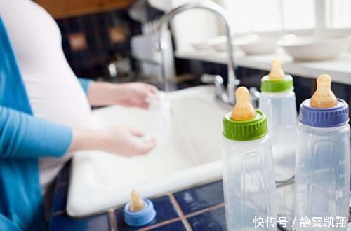 父母|有种“省事”叫父母无知,用开水烫奶瓶,受伤害的是孩子