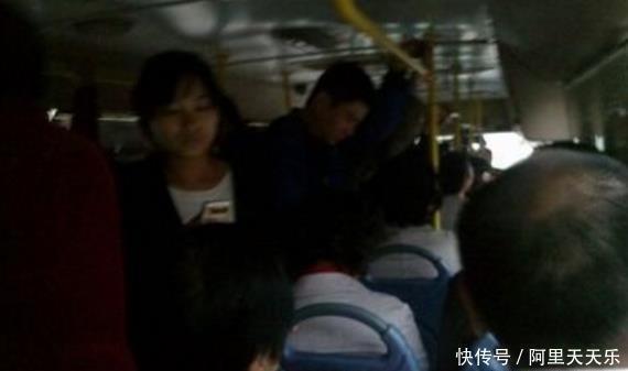 放屁|8岁儿子在公交车上放屁,乘客让宝妈抓紧去医院,医生多亏来了