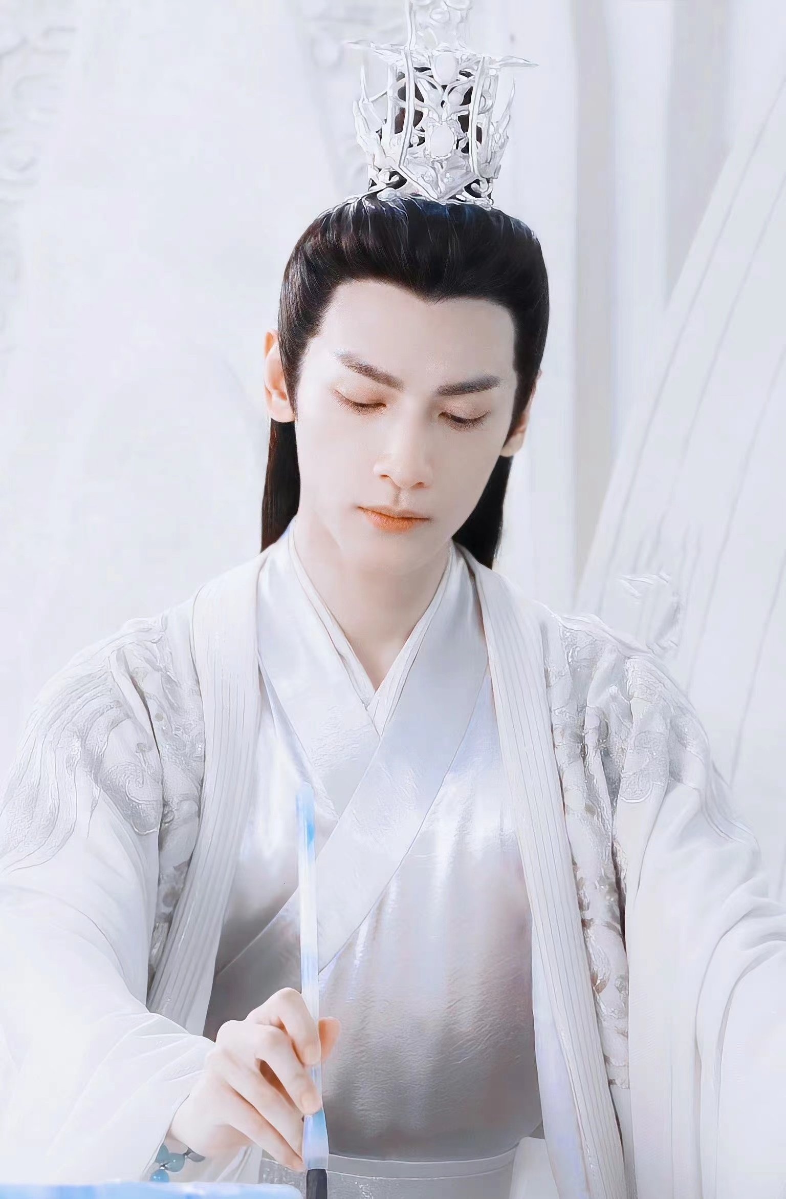 众星为EDG打call！王一博热舞，张彬彬现场解说，罗云熙大声怒吼