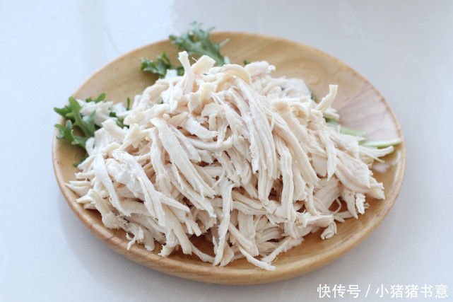 苦菊|鸡胸肉拌着吃，爽口开胃清香无比，高蛋白低脂肪减肥期也毫无负担