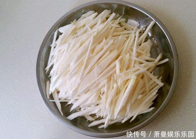 这菜一买就是10斤,水中的“刮油高手”,排出毒素,小肚子变平坦