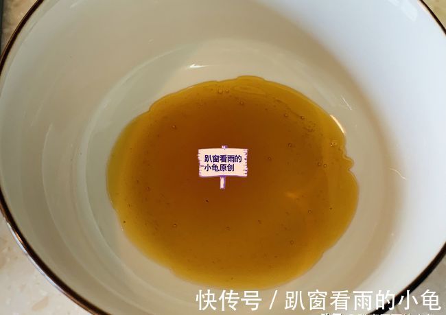 甜品|1盒牛奶，2个鸡蛋，做一碗焦糖布丁，细腻嫩滑，盘子都能舔干净