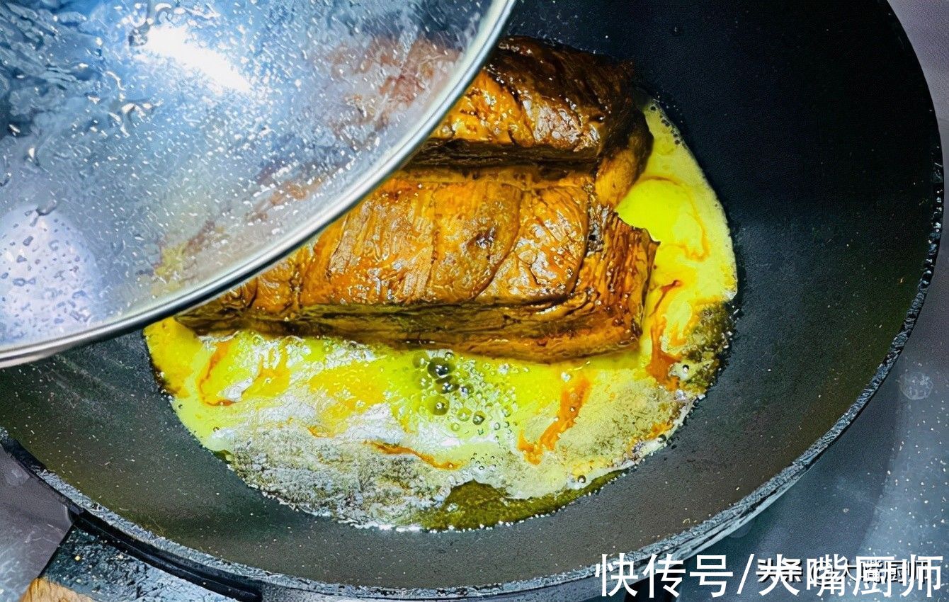 ?老广教你梅菜扣肉的地道做法，好吃的关键有3点，口感酥烂味道香