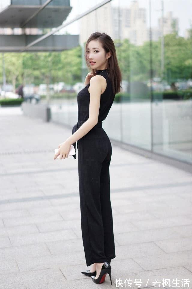 连衣裙|街拍:清新时尚的气质美女,柔美大方的连衣裙帅气大方,简约时尚