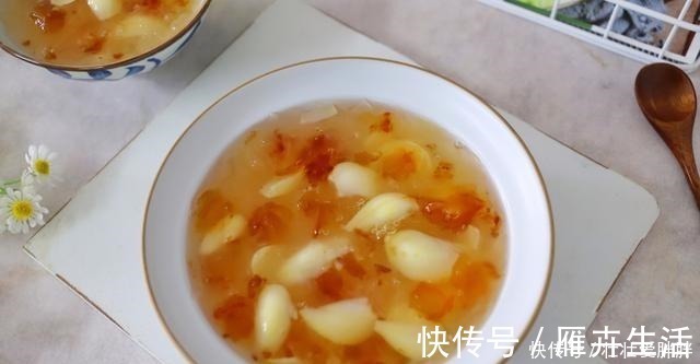 桃胶|夏天，女人要多喝这甜羹，三种食材一起炖，营养滋润，面膜都省了！