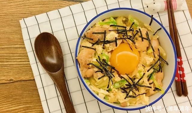 孩子|早餐这样做,孩子最爱吃,一大碗上桌,营养好吃又漂亮,看饿了