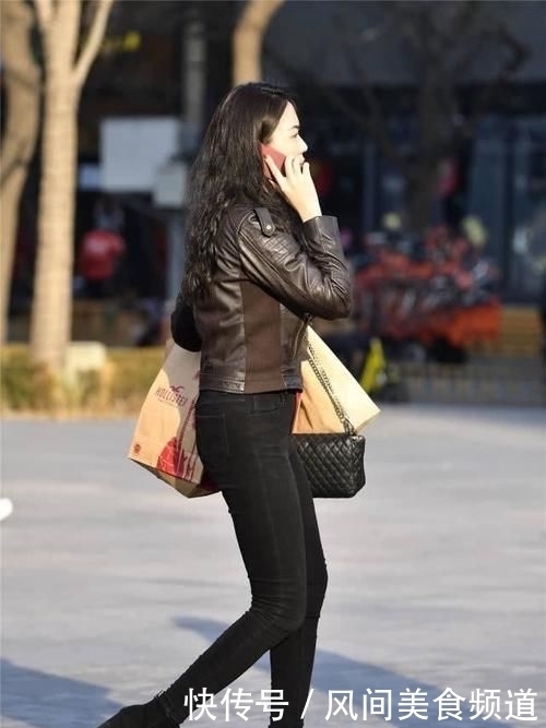 黑色紧身牛仔裤,身材微胖的姑娘穿着更有型,短款皮夹克更显气质