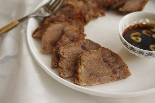 新年的餐桌上不能少了它，提前做好冻起来，吃时一切一蒸就好了