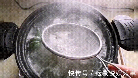 家庭|盐水鸭的家庭做法，方法简单耗时短，咸香可口肉质嫩，不比买的差