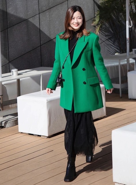 时髦 穿来穿去,还是“大衣”时髦耐看,保暖舒适又高级,适合成熟女性