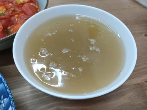 三色|母子2人的晚餐，走红朋友圈，网友：实实在在，清淡又营养