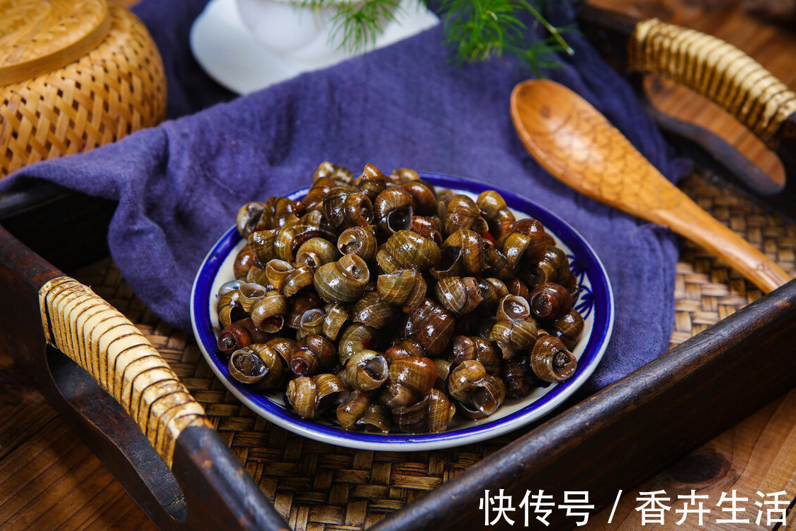 味料|清洗田螺，不要只会放盐，多加一味料，田螺狂吐沙，又快又彻底