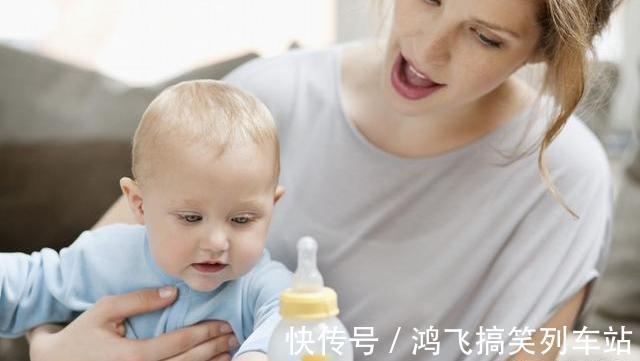 新生儿|新生儿吐奶,新手妈妈别只会拍背了,父母学会5个妙招更实用