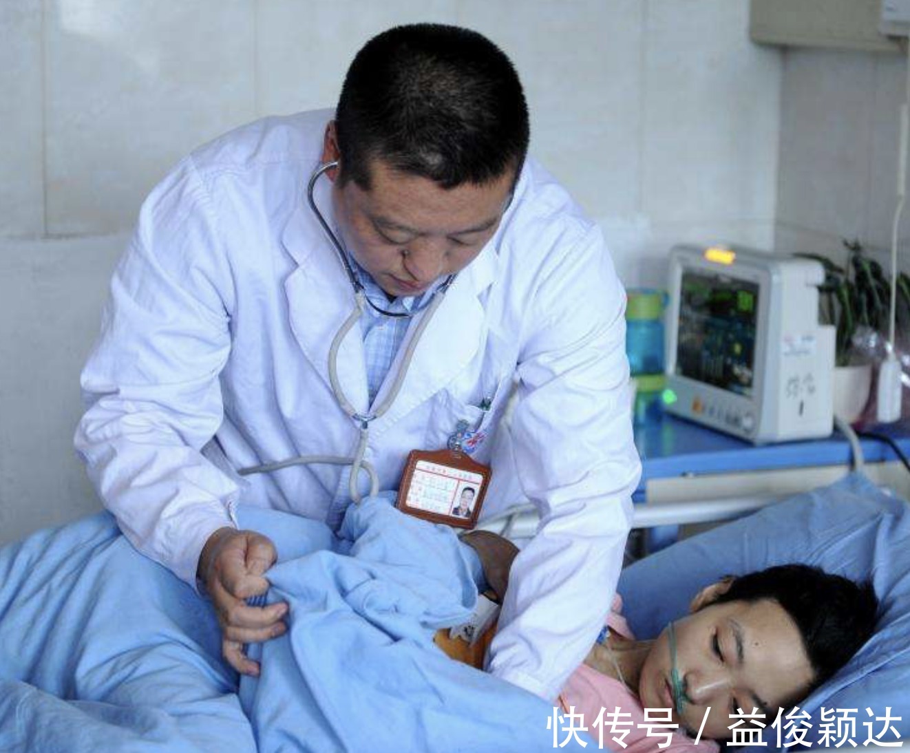 预兆|21岁花季少女确诊肺癌,医生患上癌症之前,早就有预兆