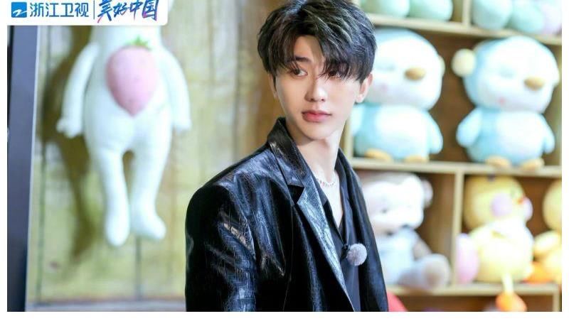 砂锅菜|郭麒麟回归奔跑吧!砂锅菜组合再合体!蔡徐坤见面就毒舌上线!