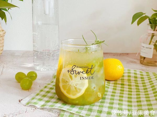 水杯|青葡萄气泡水｜初秋必喝的快乐水