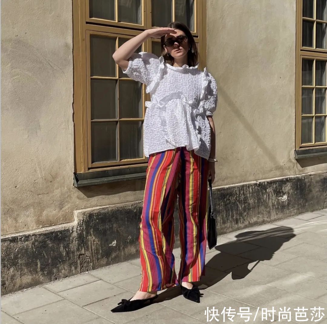 驼背女孩，如何穿出气质感？