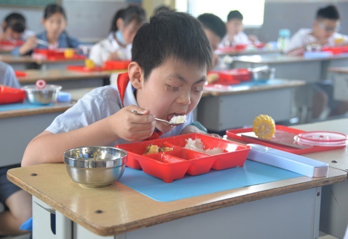 米饭|家长常给孩子做的“无效早餐”,不顶饿、没营养,每道都很经典