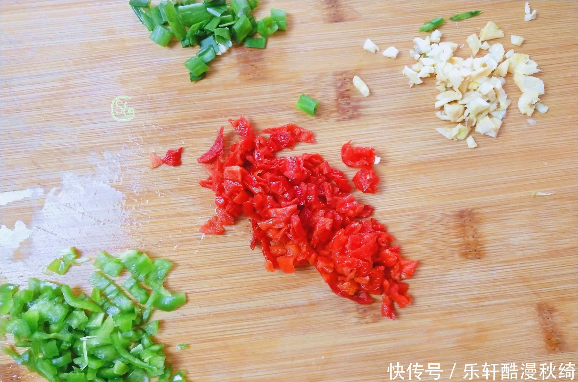 天變熱,三天兩頭就做這道涼拌菜,8分鐘搞定,家人都愛吃