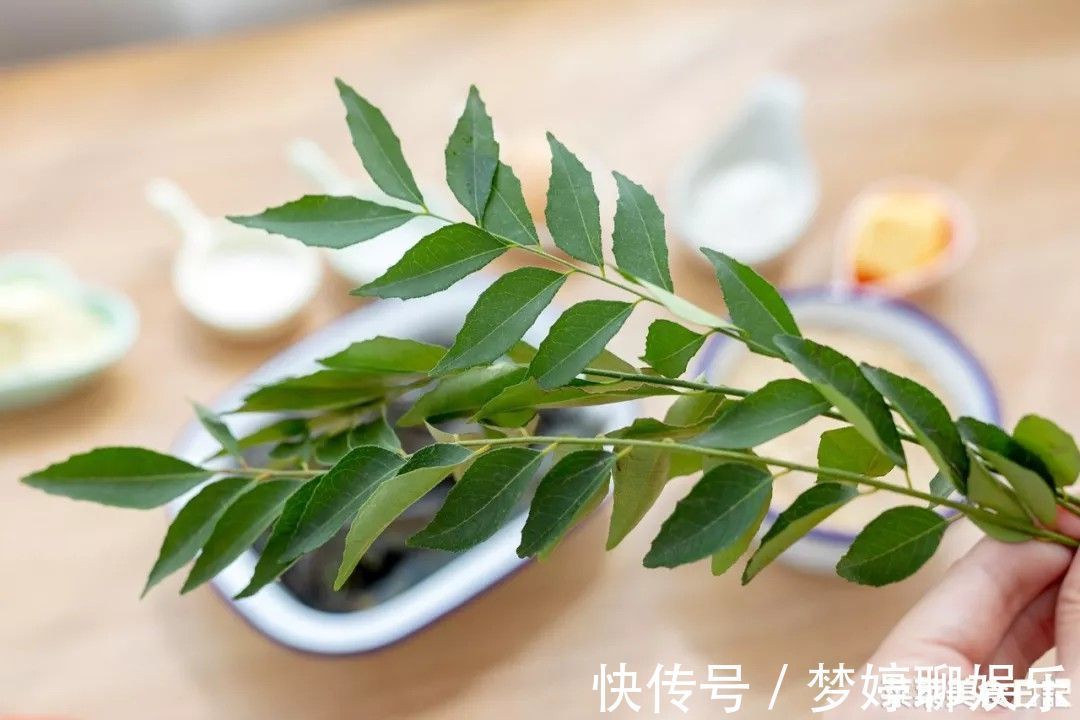 麦片虾|这菜一上桌就抢光！看似不搭，煮一块竟如此惊艳！