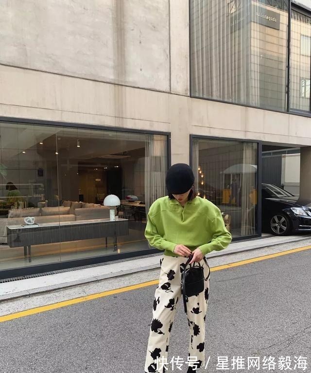 秋天|早秋的衣服不用买太多,有这几件“经典款”就够了,时髦又百搭