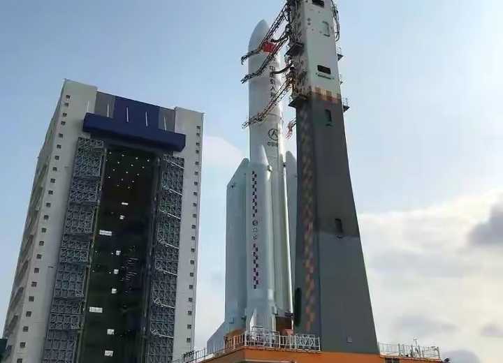 长征五号已就位,这回要射上去个大家伙!为新世纪以来世界最大