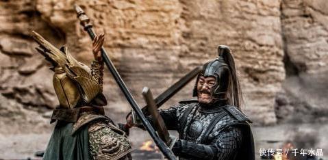 武则天看到|唐朝名将被俘，马上被砍头的时候，敌人看了一眼将军，突然大哭！