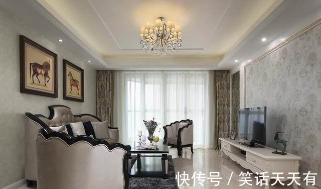 老婆|老婆非要全屋贴壁纸,晾3个月还有味道,效果挺好看,就是不环保