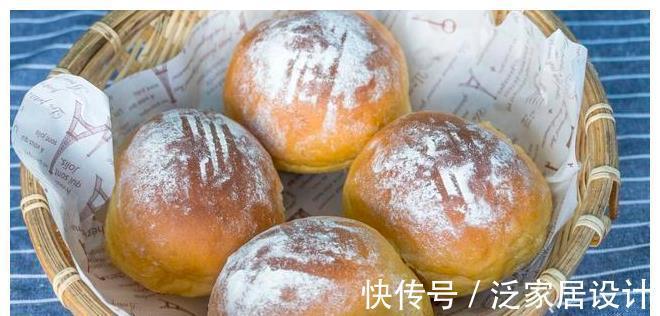 烤盘|红薯最好吃又简单的做法，打入2个鸡蛋，不用加水，出锅金黄诱人