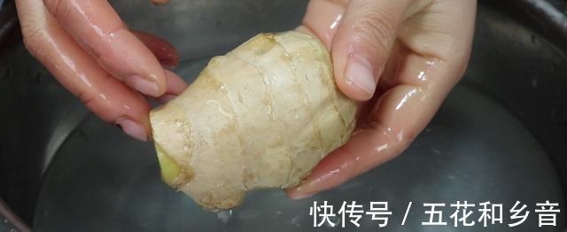 发芽|大蒜发芽能省钱,别扔了,好多人还不知道,教你一招,太实用了!