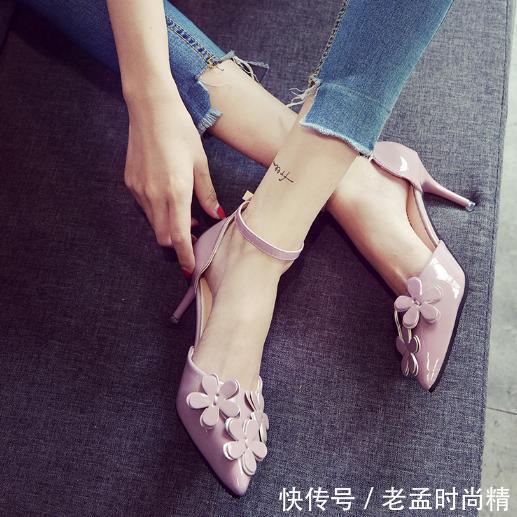 一双单鞋也能穿出这么多风格？百变女王就是你了