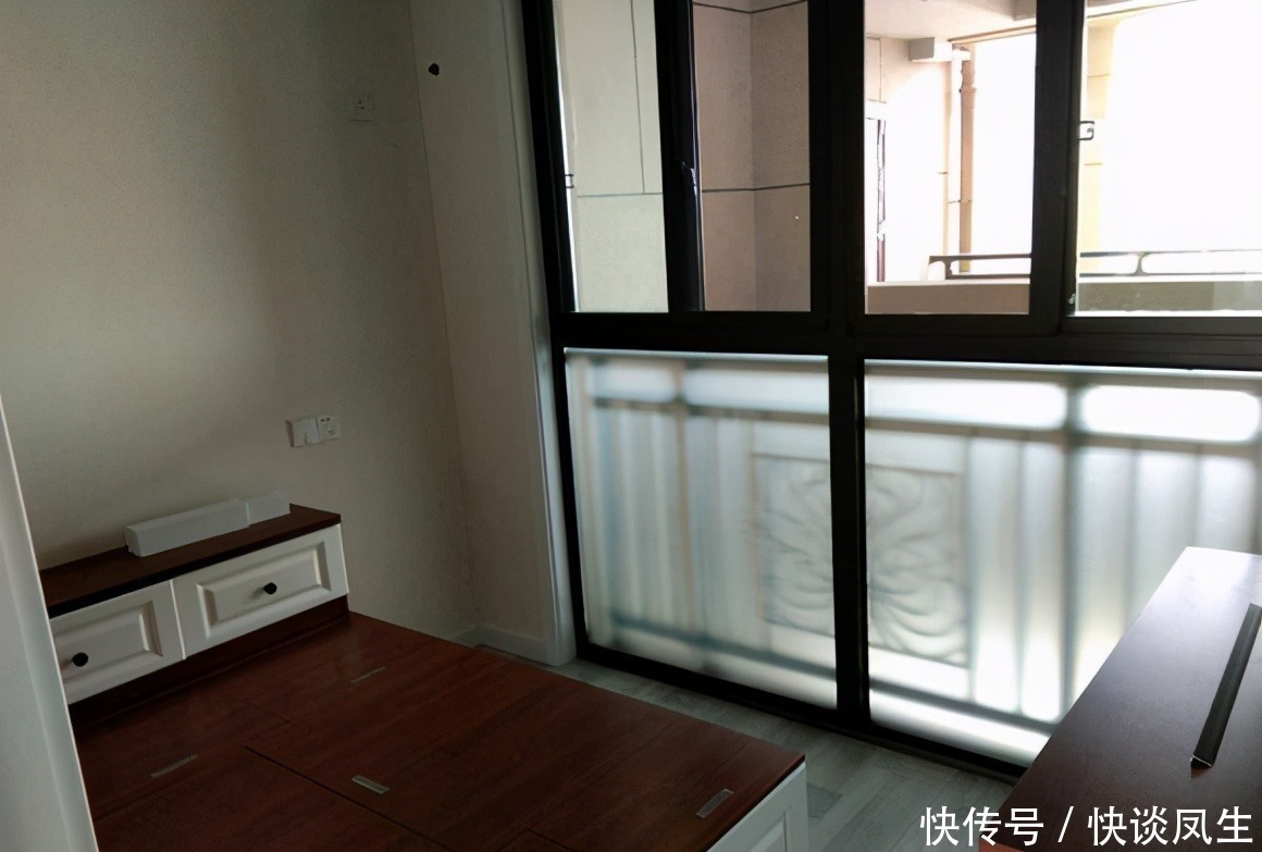 客餐厅|这才是真正的“穷装”，全屋装修只花了8万，效果却比十几万的好
