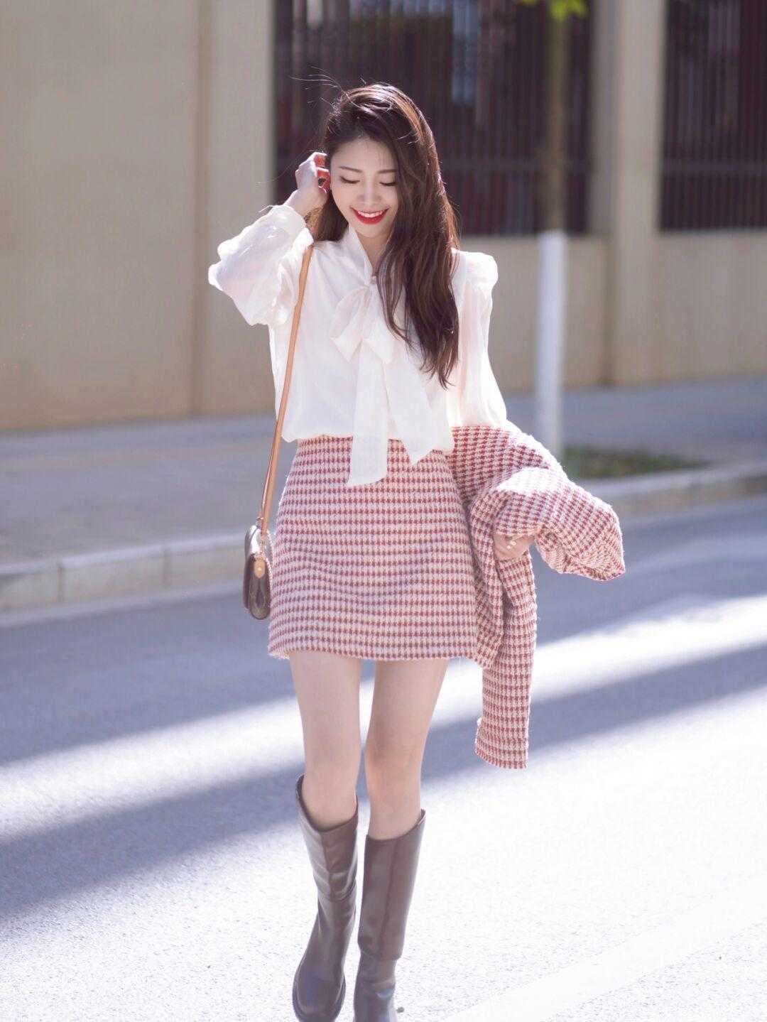 针织 温柔浪漫的小清新穿搭示范,这几套简约又日常,照着穿准没错