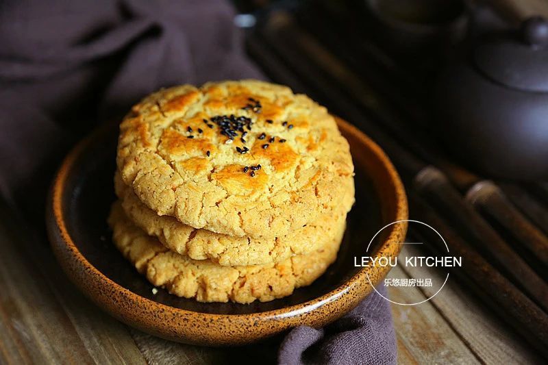 4款酥饼,一捏就碎,入口即化,揉好面团就能做,看看就会