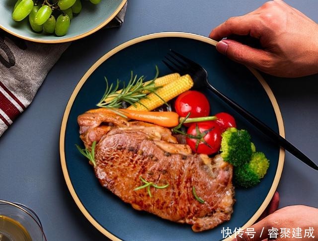 霸气|霸气!胡可卖牛排被质疑,直接甩出证书回应