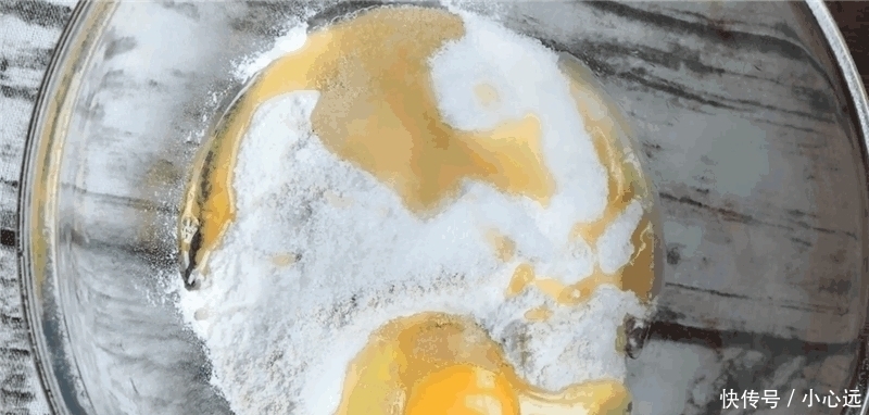 面食达人|电饭锅做早餐面包的配方, 比蒸馒头还香甜, 学会可以做给家人吃