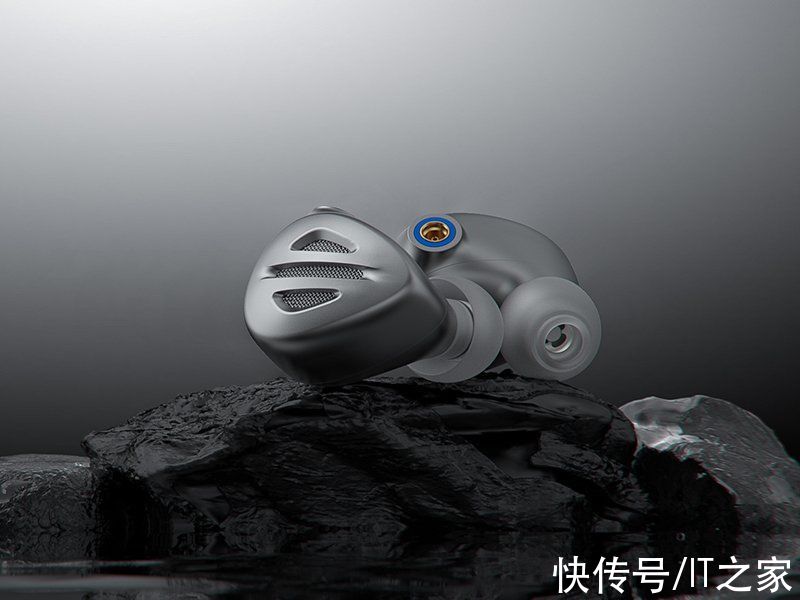 耳机壳|飞傲发布 FH9 旗舰圈铁耳机：一圈六铁/纯钛耳机壳，3999 元