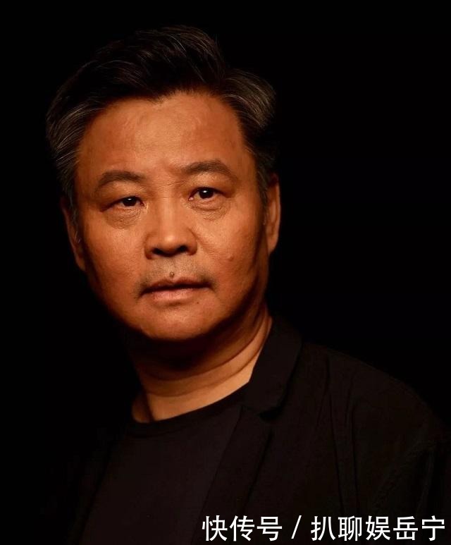 中国|作家余华:被誉为中国的查尔斯·狄更斯,《活着》展现生命的坚强