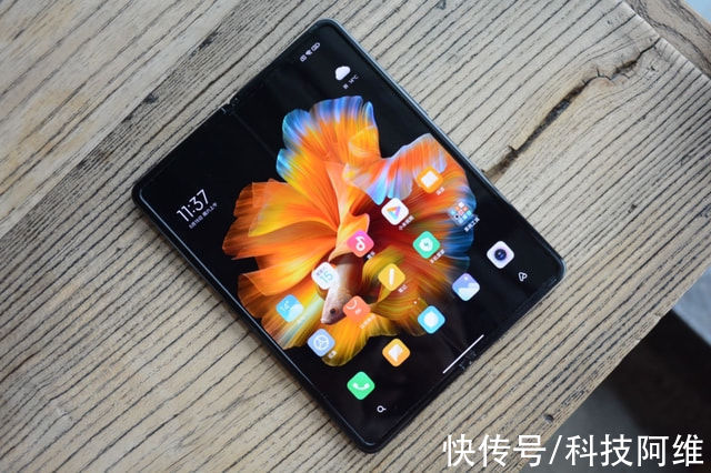 电池容量|小米上架新机，16GB+512GB+一亿像素三摄，还附送真无线降噪耳机