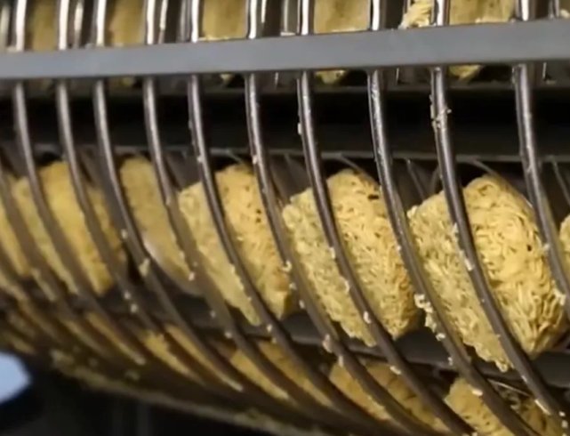 车间|泡面究竟卫不卫生?康师傅公开生产车间,网友:比我家厨房还干净