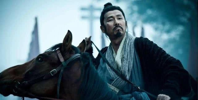 计谋|酒鬼献两大计谋，帮刘邦统一抗秦战线，最后却被韩信嫉妒惨遭烹杀