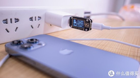 充电器|好物精选 篇五十一：iPhone 13 系列远峰蓝新配色开箱！充电功率大提升，确实香爆了！