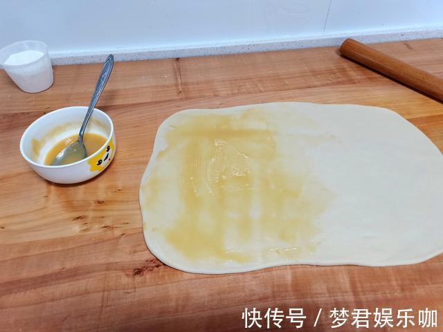 好吃|又酥又软又香的饼子,做法就是这样简单,丈夫连夸好吃