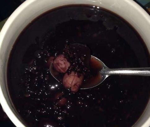 黑米加一宝搭配煮,睡眠好了,白发变黑发,皱纹也开始淡了