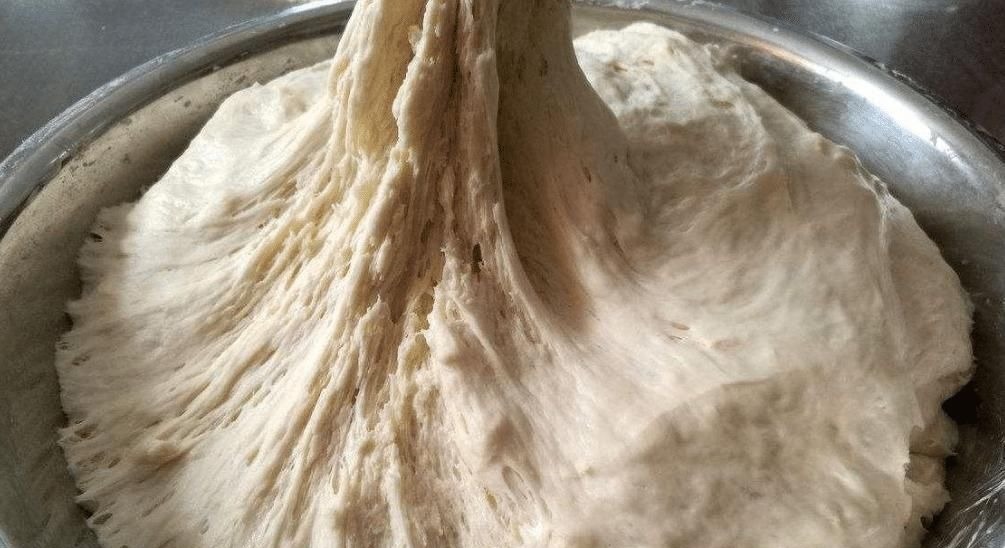 无论蒸包子或馒头，记住4个技巧，蒸好后不回缩不塌陷，又香又甜