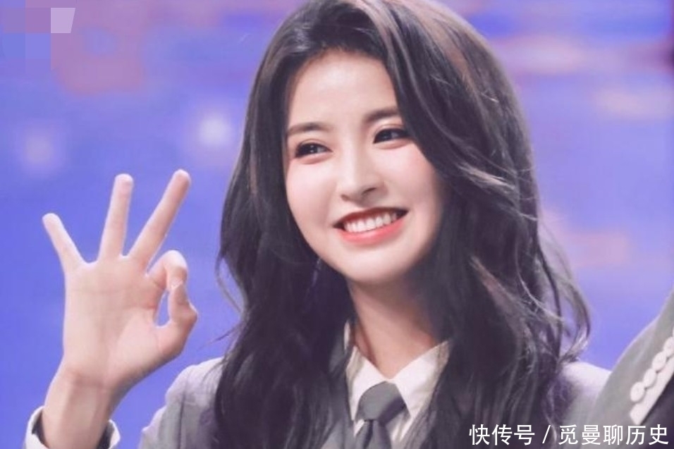 我就是演员 金子涵被主持人评价相貌和美图差别很大,并比喻成鹅蛋与馒头之别