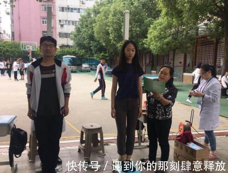 青春期|1-18岁标准身高表出炉:达到这高度才算及格,你家孩子够高了吗?