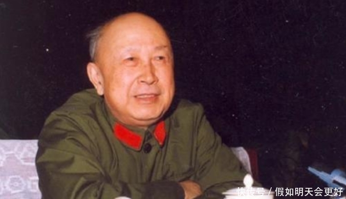 没用|52岁大校迟到被37岁上校惩罚:出去罚站!钱学森求情都没用