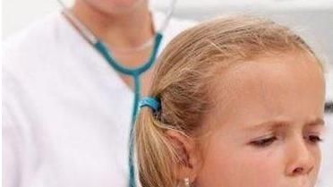 家属|3岁女孩天天咳嗽,医院检查后,医生怒斥家属:“太粗心了”